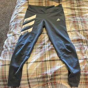 NWT Adjdas 7/8 running leggings, size M